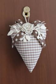 Gallery Ru Foto 77 Serdechki Idei Secunda Tkanevye Serdca Tkanevye Remesla Ukrasheniya Iz Vojloka