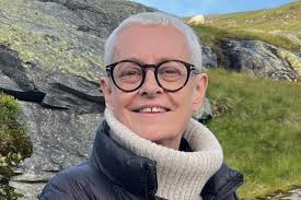 Raus, varm, morsom, klok og leken