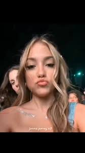 Mia and aliyah smiling❤️#jennaortega #aliyahortega #miaortega #jenna #...