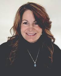 Susie Dudley's Instagram, Twitter & Facebook