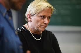 Find out more about offers and live our sporty lifestyle. Susanne Eisenmann Kultusministerin Bedauert Verschiebung Der Realschulprufung Baden Wurttemberg Stuttgarter Zeitung
