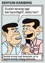 Bersuluh tengah hari (lagi terang lagi ~) =1 perkara yang sudah nyata (terang). Saya Nak Tahu Apa Yang Kamu Tahu Peribahasa Moden