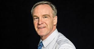 Scandal-Plagued Cy Vance Suddenly Has a Write-in Challenger