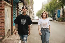 Mới đây nhất, một người được cho là làm trong giới showbiz (đồng thời là quản lý của nhiều nghệ sĩ) đã có bài đăng chỉ trích đạt g với nội dung khá tiêu cực và nặng nề. 2zneji7vsln4am