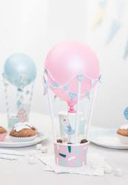 The expanding property of gas is what enables hot air balloons to inflate and fly. Diy Hot Air Balloons For The Party Table Decoration Fete Idees De Decoration De Fete Deco Anniversaire