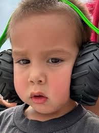 Beautiful sunny morning followed by a very wet afternoon. Black light  miniature golf was the activity for the day.