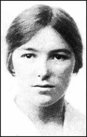 Dora Black, Dora Russell: feminismo sin complejos