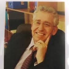 De jeune footballeur en centre de formation à co-fondateur de Sport  Society, James nous présente ici l'histoire de l'association et son  ambition.