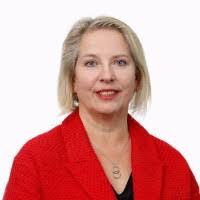 Lynn Mullin's Instagram, Twitter & Facebook