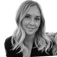 Lisa Melander's Instagram, Twitter & Facebook