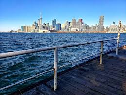 £792 pcm (£183 pw) tenancy info. Toronto Skyline Instagram Worthy Photos Gohiketravel