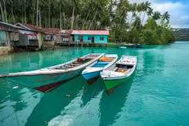 Danau labuan cermin berau berada di bawah naungan lekmalamin (lembaga masyarakat labuan cermin). Asyiknya Wisata Air Di Labuan Cermin Berau Kalimantan Timur
