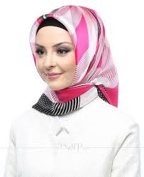 Sarar Pembe Siyah Renkli Puantiye Desenli Ipek Esarp Esarp Com Pembe Esarp Siyah