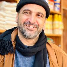 من المؤسّس لمجموعة أبو الأمين للذهب والألماس ومدراء المجموعة إلى عائلاتنا…  طاقمنا… أصدقائنا… زبائننا… زملائنا في المهنة وإلى وطننا الحبيب كل عام وأنتم  بألف خير