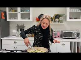 Season the leeks with salt and pepper to taste. Butter Braised Leeks Youtube