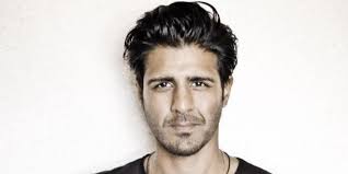 Jay Ali dans la saison 3 de Magnum P.I.