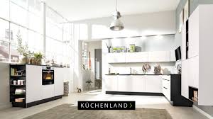 Ausziehbare schlafsessel für unvergleichlichen komfort als vollwertiges einzelbett nutzbar völlig neues liegegefühl erleben günstig bei betten.at kaufen kostenlose rückgabe binnen 30 tagen trusted shops zertifiziert erstklassiger support. Mobelland Hochtaunus Bei Frankfurt Kuchen Mobel Auf 15 000 M2