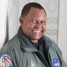 Warren Bowles (@wcbowles)