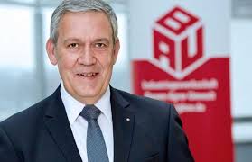 Tarifverhandlungen am Bau gescheitert: Schlichtung startet Mittwoch