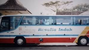 Rosalia indah selalu berinovasi untuk mengembangkan produk dan pelayanannya, itu semua dilakukan sejalan dengan visi rosalia indah untuk menjadi perusahaan transportasi darat yang unggul dalam kualitas pelayanan dan keselamatan di indonesia. Lowongan Kerja Kernet Bus Rosalia Indah Like And Share