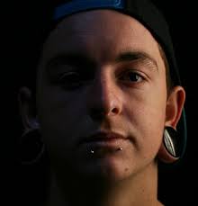 The Stripped Clamp: Elliott Arnold Leaves Elyts, Joins Crocs Pro Team