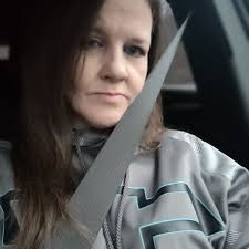 Happy Christmas Eve Everyone!! Today we are giving away this stunning  Kitchen Aid Artisan Stand Mixer in Matte Black (Retailed at $550) To enter,  simply: 1. Like this post 2. Tag 3