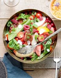 Salade De Tomates Et Fruits Pour 10 Personnes Recettes Elle A Table Recette Salade Tomate Recette Salade Salade Minceur