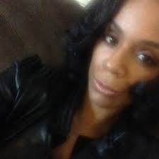 Tyesha Lee (@tyleethoughts)