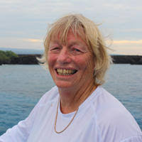 Pam Wade's Instagram, Twitter & Facebook