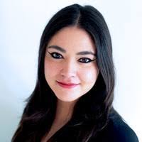 Laura Carman's Instagram, Twitter & Facebook