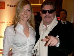 He is married to sabine von maydell. Movie Meets Media Mit Wayne Carpendale Annemarie Warnkross Oliver Geissen