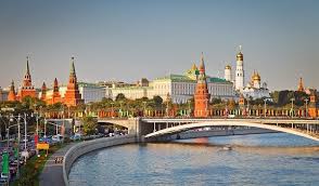 Mais en 1147, la destinée de moscou prend un nouveau tournant, lorsque le prince de kiev, iouri dolgorouki, décide d'y construire un kremlin qui demeure aujourd'hui. La Capitale De La Russie Moscou Contenido Global Del Mundo