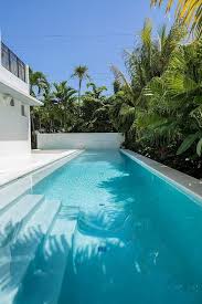 Royal Palm Residence By Nc Office Homeadore Swimming Pool Designs Swimming Pools Backyard Pool Designs