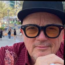 Farewell to New Holland Creative Time goes by quickly!.. And, I've recently  made the difficult decision to say farewell to the design studio I founded  in 2015. After nearly a decade building