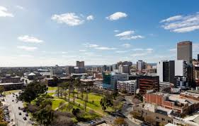 Industry leaders benjamin moore, richard's paint, coronado paint, cabot stains, minwax, hunter douglas blinds, purdy tools, wooster brush are all represented by adelaide's paint and décor. Adelaide Hotels Adelaide Serviced Apartments By Oaks Hotels