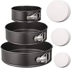 Sliding the cake off the springform base. Amazon Com Hiware Springform Pan Set Of 3 Non Stick Cheesecake Pan Leakproof Round Cake Pan Set Includes 3 Pieces 6 8 10 Springform Pans With 150 Pcs Parchment Paper Liners Kitchen Dining