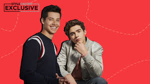 Přečtěte si aktuální informace o tématu rebecca rohlsson na webu isport.blesk.cz. Joshua Bassett And Matt Cornett Play High School Musical Trivia Video Journal Beat