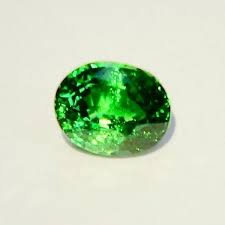 1 02 Ct Tsavorite Garnet Electric Green Kenya Gemstones Opals Jewellery Pearls Emeralds Rubies Diamonds Preci Gemstones For Sale Gemstones Tsavorite Garnet