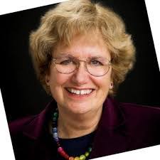 Julie Mccollum's Instagram, Twitter & Facebook