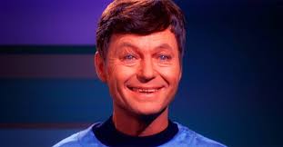 Star Trek: Why Kirk & Others Call McCoy 'Bones'
