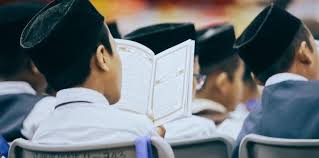 Sebagai umat islam tentu kita diwajibkan untuk … 10 Nama Malaikat Dan Tugasnya Dalam Agama Islam Theasianparent Indonesia
