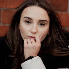 R H I A N N A ✨️📷 PART 1 There are just no words to describe how easy she  made this shoot. Like myself, her journey is a new one. I'm