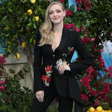 She received her undergraduate degree from university. Amanda Seyfried To Start In A Mouthful Of Air