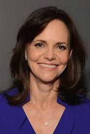 Palm Springs Honors 'Lincoln's Sally Field with its Career Achievement  Award