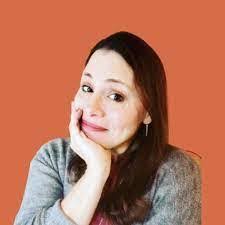 Laura Cherney's Instagram, Twitter & Facebook