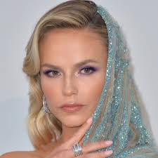 Natasha Poly