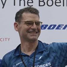 Robert Laybourn's Instagram, Twitter & Facebook