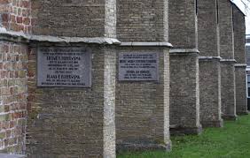 Nijland, monument bij de N.H. kerk
