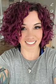 Stylist for tight ring curls and curly hair?