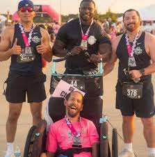 This might be our HEAVIEST #MedalMonday ever! We had over 100 teams earn  their 9lb cowbell medal at the Ainsley's Angels Race Series Twilight 5k  this weekend 💪💪 Where did YOU earn